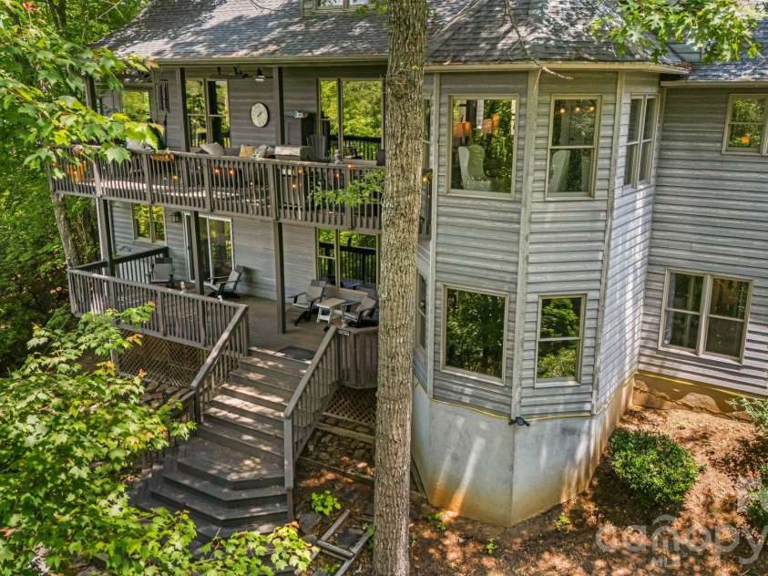 5 Saddle Ridge, Fletcher, NC 28732.  MLS# CAR4375966, YatesRealty ID 1998. 