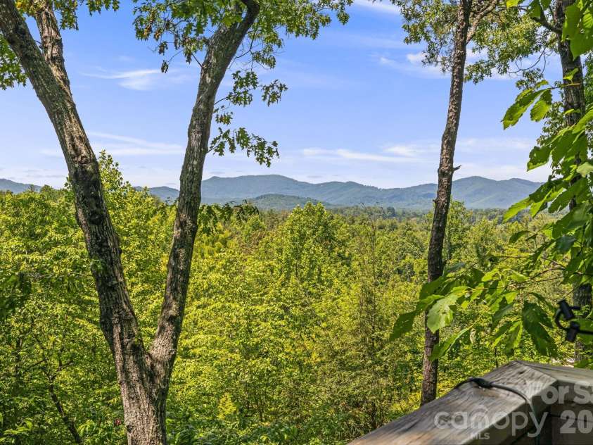 5 Saddle Ridge, Fletcher, NC 28732.  MLS# CAR4375966, YatesRealty ID 1998. Year Round Mountain Views