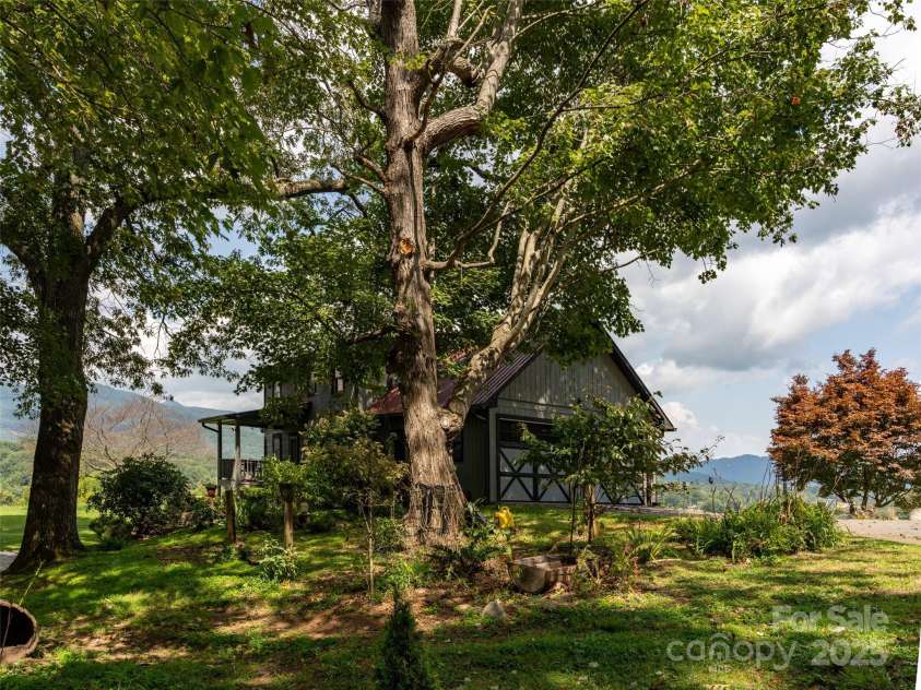 50 Holland Ridge Drive, Candler, NC 28715.  MLS# CAR4312644, YatesRealty ID 1998. 