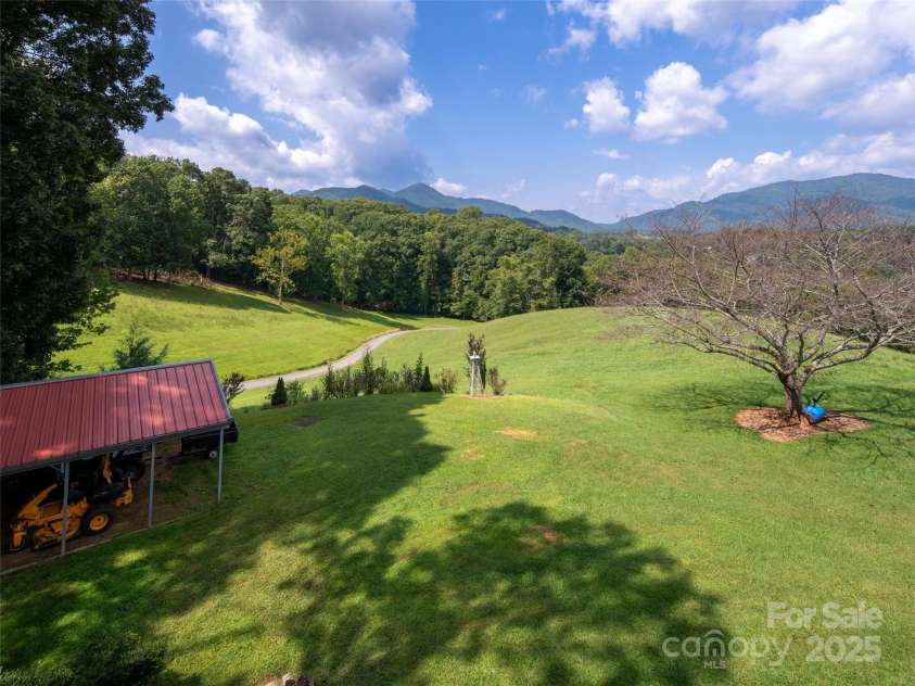50 Holland Ridge Drive, Candler, NC 28715.  MLS# CAR4312644, YatesRealty ID 1998. 