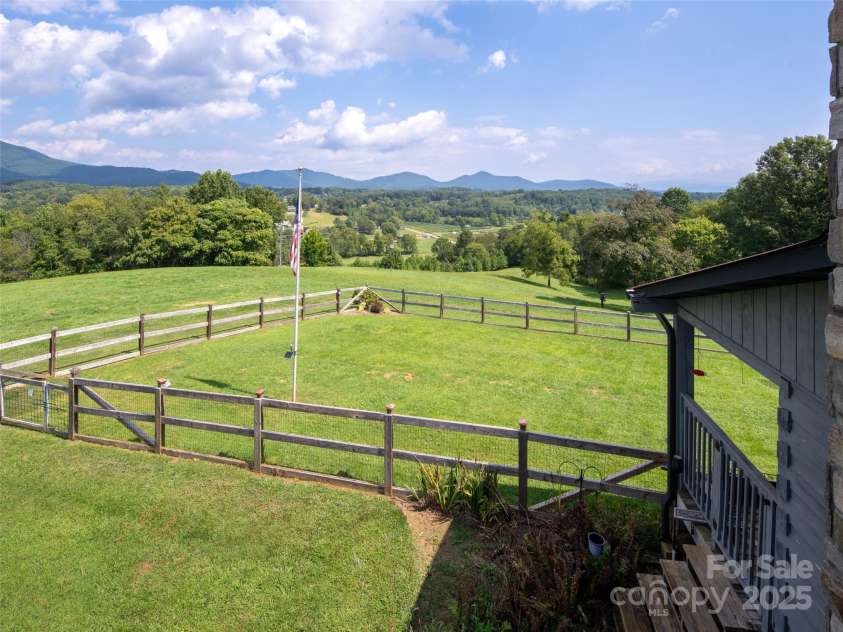 50 Holland Ridge Drive, Candler, NC 28715.  MLS# CAR4312644, YatesRealty ID 1998. 