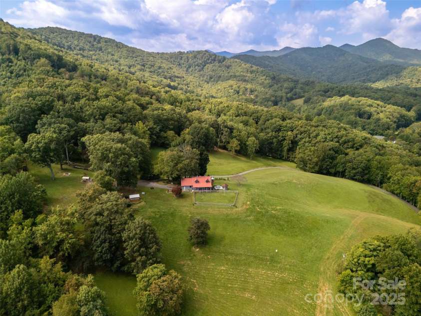 50 Holland Ridge Drive, Candler, NC 28715.  MLS# CAR4312644, YatesRealty ID 1998. 