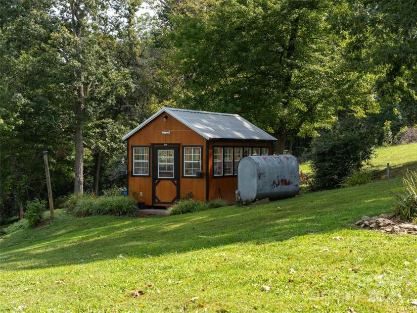 50 Holland Ridge Drive, Candler, NC 28715.  MLS# CAR4312644, YatesRealty ID 1998. 