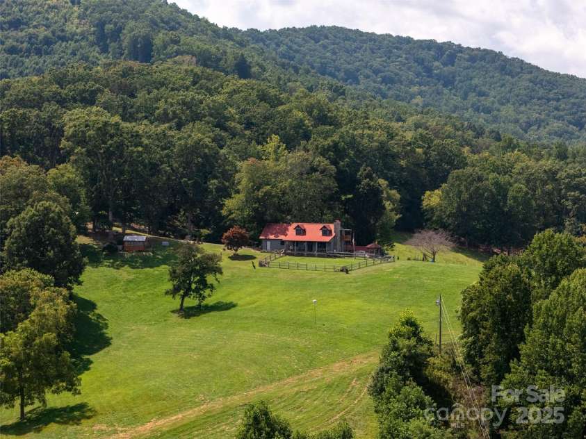 50 Holland Ridge Drive, Candler, NC 28715.  MLS# CAR4312644, YatesRealty ID 1998. 