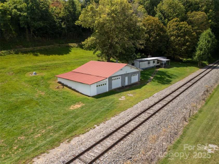 50 Holland Ridge Drive, Candler, NC 28715.  MLS# CAR4312644, YatesRealty ID 1998. 