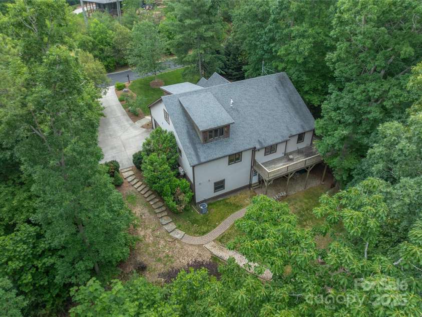 122 Bent Creek Preserve Road, Asheville, NC 28806.  MLS# CAR4266867, YatesRealty ID 19981. 