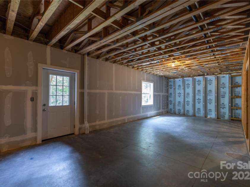 122 Bent Creek Preserve Road, Asheville, NC 28806.  MLS# CAR4266867, YatesRealty ID 19981. 