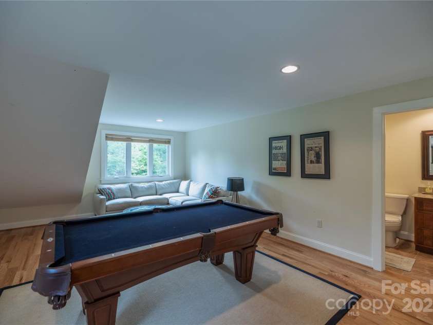 122 Bent Creek Preserve Road, Asheville, NC 28806.  MLS# CAR4266867, YatesRealty ID 19981. Game Room and Full Bath over Garage
