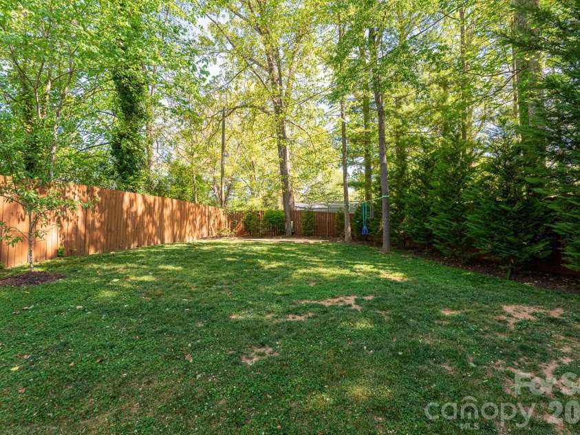139 Linden Street, Arden, NC 28704.  MLS# CAR4368337, YatesRealty ID 19981. Backyard