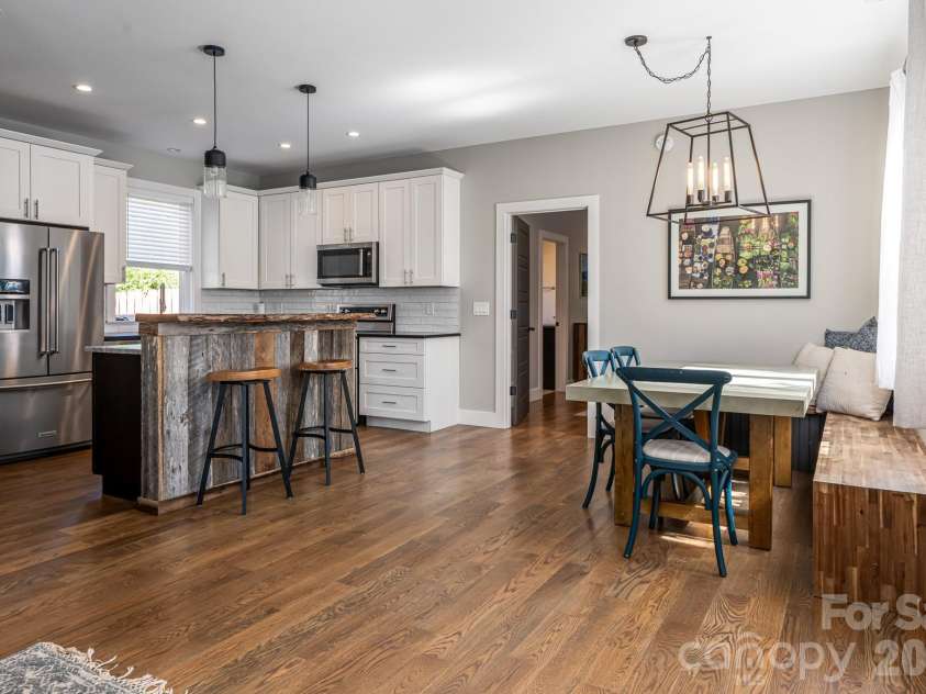 139 Linden Street, Arden, NC 28704.  MLS# CAR4368337, YatesRealty ID 19981. Kitchen and Dining Area