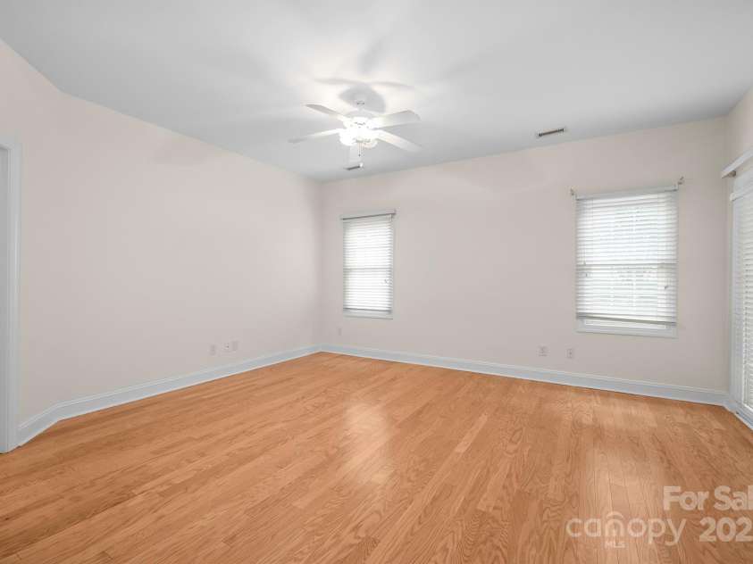 104 Mooreland Drive, Conover, NC 28613.  MLS# CAR4271676, YatesRealty ID 19983. 