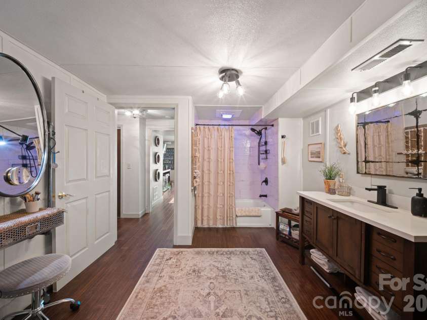 25 View Ridge Parkway, Leicester, NC 28748.  MLS# CAR4368592, YatesRealty ID 19983. 