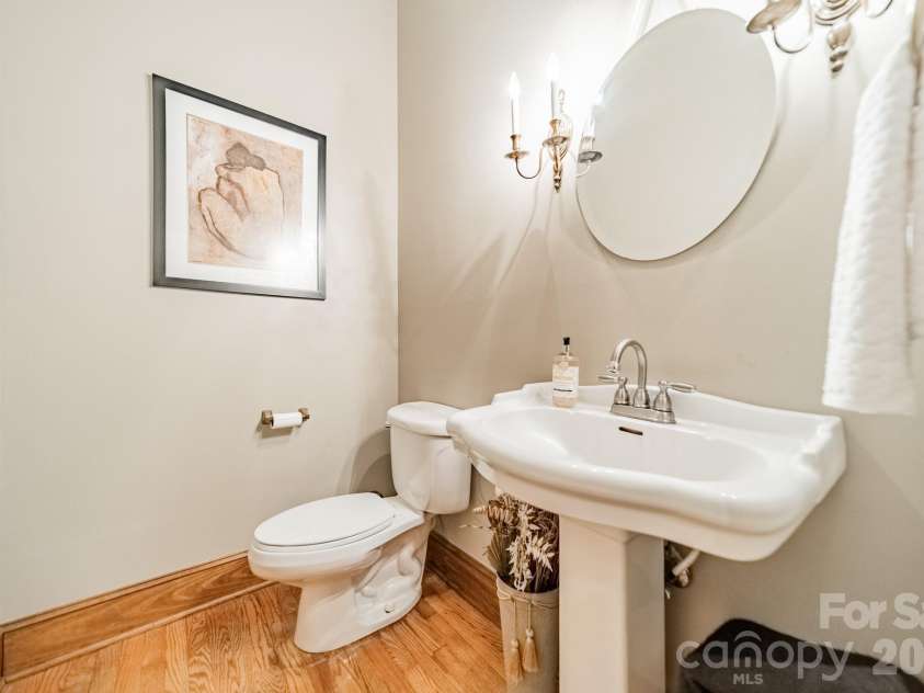 3307 Sandalwood Lane, Waxhaw, NC 28173.  MLS# CAR4373211, YatesRealty ID 19984. 