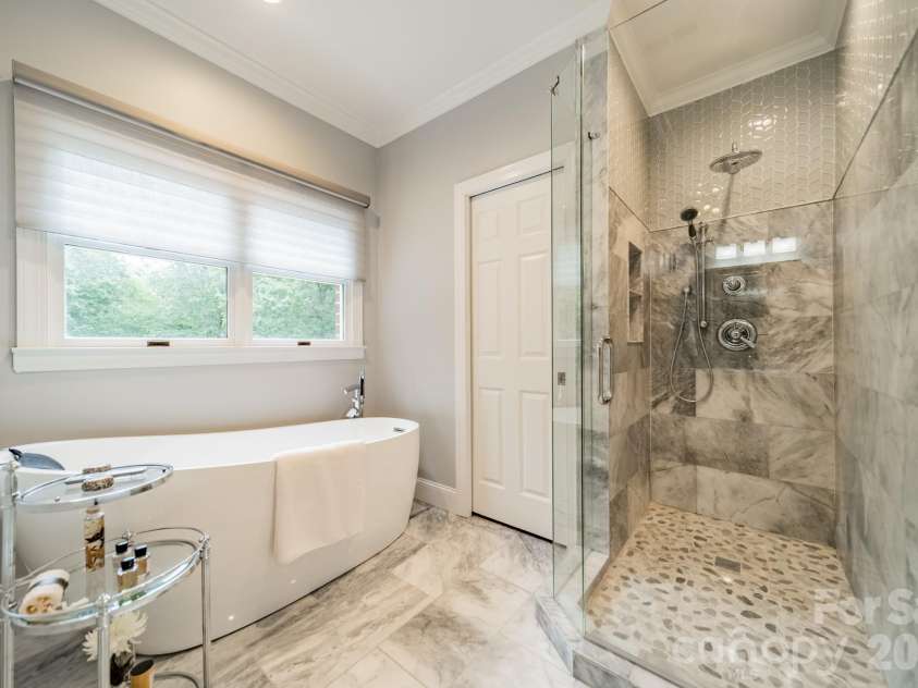 3307 Sandalwood Lane, Waxhaw, NC 28173.  MLS# CAR4373211, YatesRealty ID 19984. 