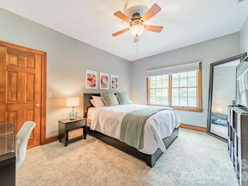 3307 Sandalwood Lane, Waxhaw, NC 28173.  MLS# CAR4373211, YatesRealty ID 19984. 