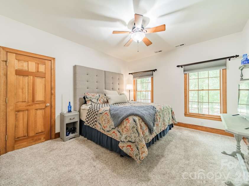3307 Sandalwood Lane, Waxhaw, NC 28173.  MLS# CAR4373211, YatesRealty ID 19984. 