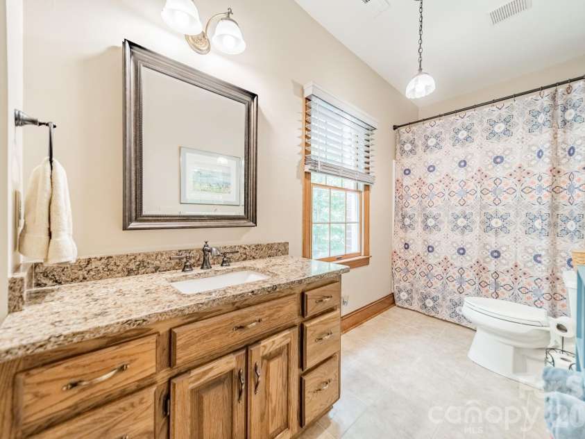 3307 Sandalwood Lane, Waxhaw, NC 28173.  MLS# CAR4373211, YatesRealty ID 19984. 