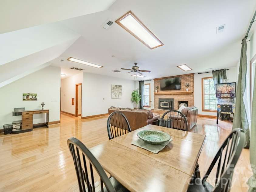 3307 Sandalwood Lane, Waxhaw, NC 28173.  MLS# CAR4373211, YatesRealty ID 19984. 