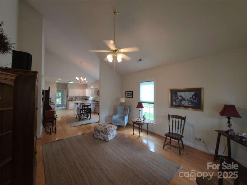 4032 Wilgrove Way Drive, Charlotte, NC 28213.  MLS# CAR4271810, YatesRealty ID 19984. 
