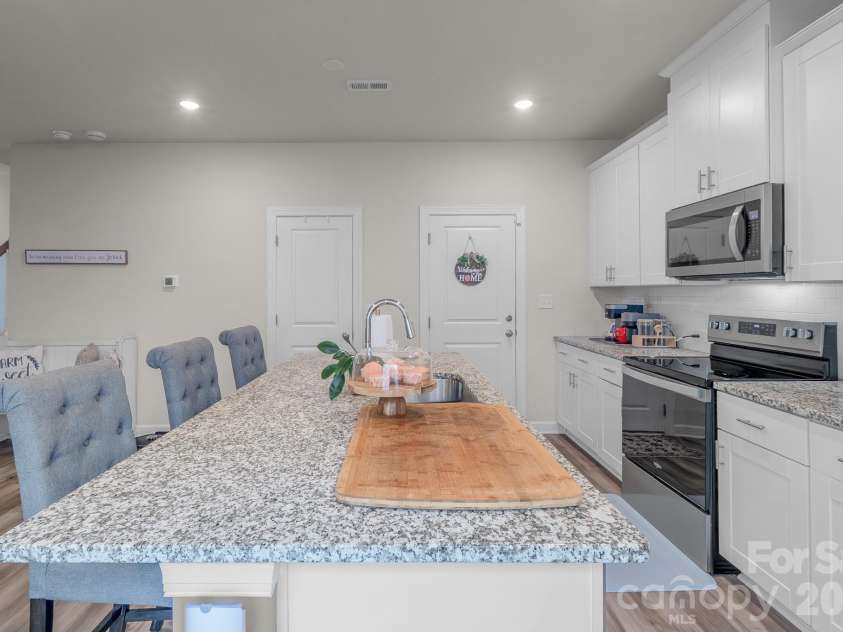 1006 Jeffery Dean Court, Albemarle, NC 28001.  MLS# CAR4374374, YatesRealty ID 19985. 