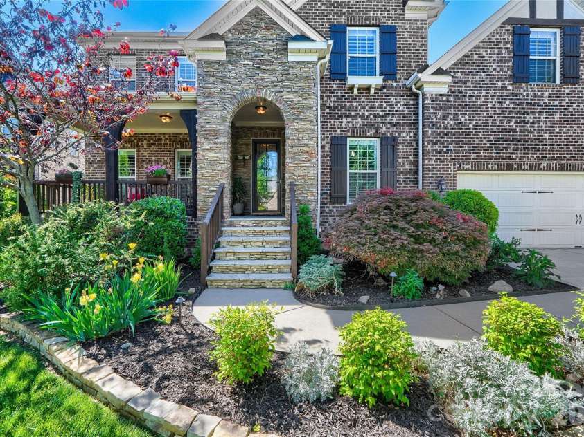 10636 Rippling Stream Drive, Concord, NC 28027.  MLS# CAR4373852, YatesRealty ID 19986. 