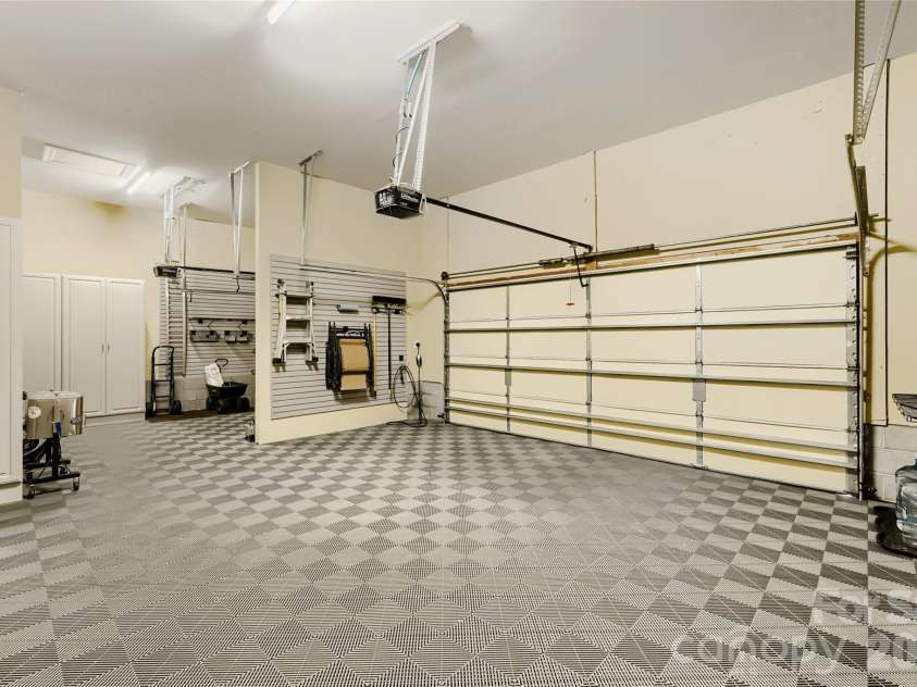 10636 Rippling Stream Drive, Concord, NC 28027.  MLS# CAR4373852, YatesRealty ID 19986. 