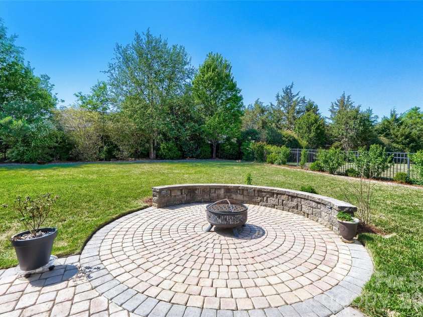 10636 Rippling Stream Drive, Concord, NC 28027.  MLS# CAR4373852, YatesRealty ID 19986. 