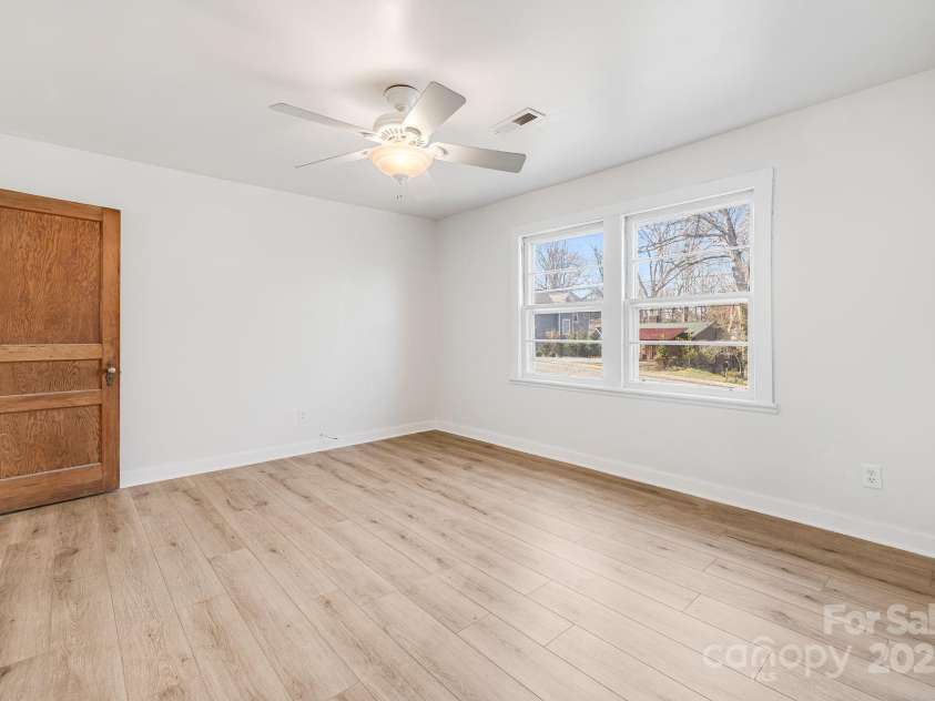 74 Beverly Road, Asheville, NC 28805.  MLS# CAR4239115, YatesRealty ID 19986. Bedroom 1