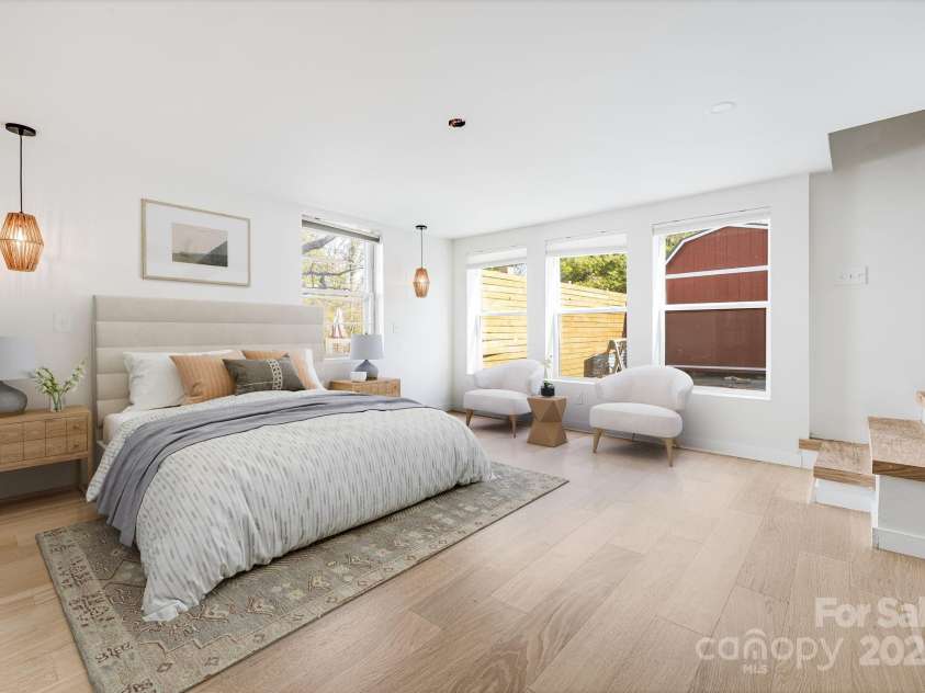 74 Beverly Road, Asheville, NC 28805.  MLS# CAR4239115, YatesRealty ID 19986. Virtually staged primary