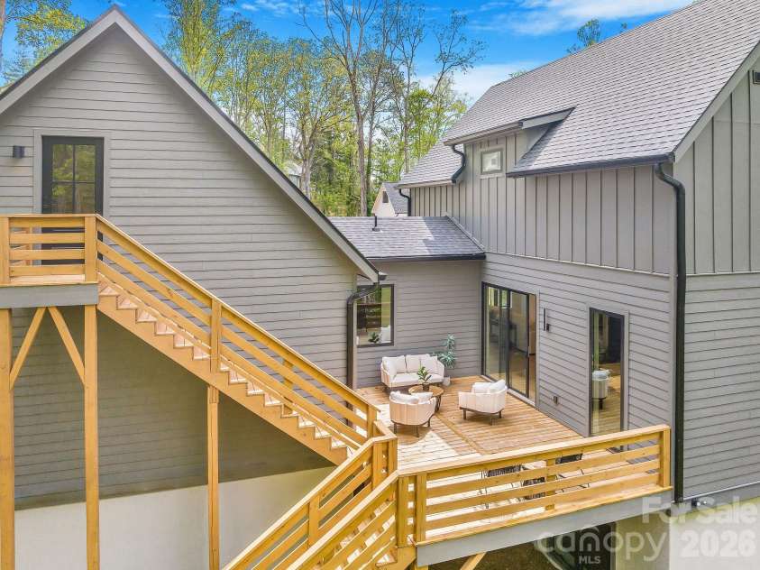 25 Ted Linn Drive, Fairview, NC 28730.  MLS# CAR4374836, YatesRealty ID 19987. Convenient Backyard and Office/Flex Space Access
