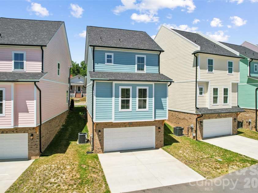 5840 Pittmon Lane, Kannapolis, NC 28081.  MLS# CAR4374428, YatesRealty ID 19989. 5840 Pittmon Lane