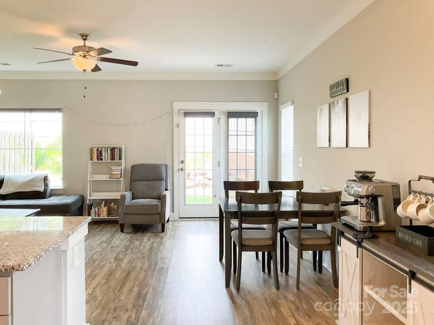 200 Button Willow Street, Taylors, SC 29687.  MLS# CAR4292718, YatesRealty ID 1999. 