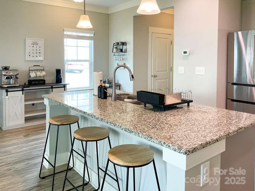 200 Button Willow Street, Taylors, SC 29687.  MLS# CAR4292718, YatesRealty ID 1999. 