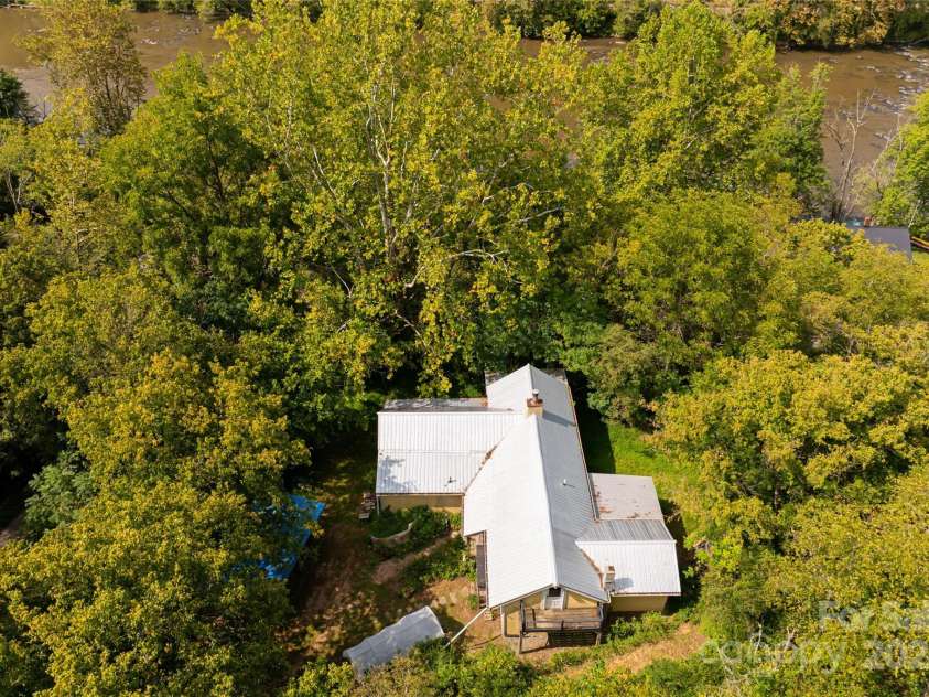 2347 Old Marshall Highway, Alexander, NC 28701.  MLS# CAR4176714, YatesRealty ID 1999. Close to River