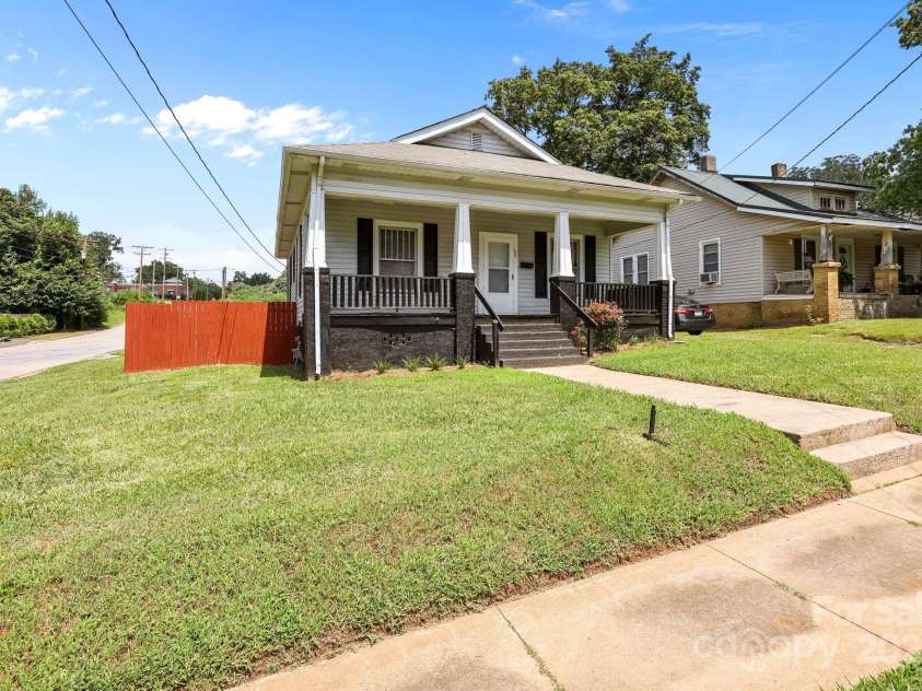 200 Martin Luther King Jr Avenue, Salisbury, NC 28144.  MLS# CAR4280378, YatesRealty ID 19990. 