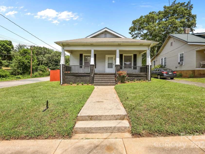 200 Martin Luther King Jr Avenue, Salisbury, NC 28144.  MLS# CAR4280378, YatesRealty ID 19990. 