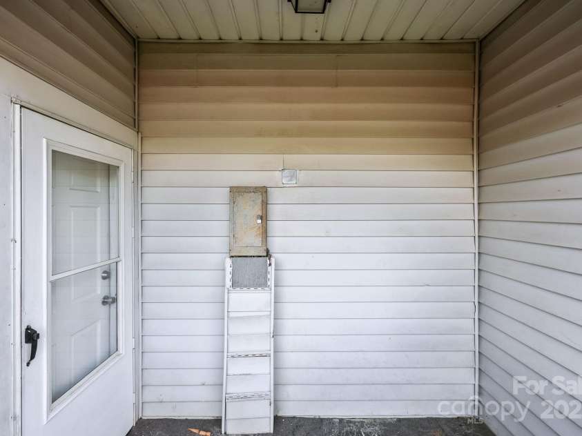 200 Martin Luther King Jr Avenue, Salisbury, NC 28144.  MLS# CAR4280378, YatesRealty ID 19990. 