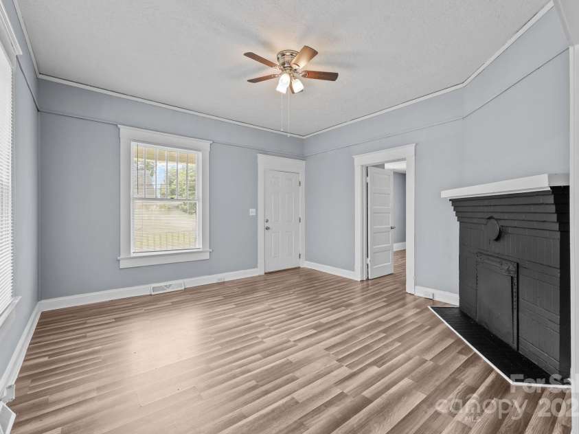 200 Martin Luther King Jr Avenue, Salisbury, NC 28144.  MLS# CAR4280378, YatesRealty ID 19990. 