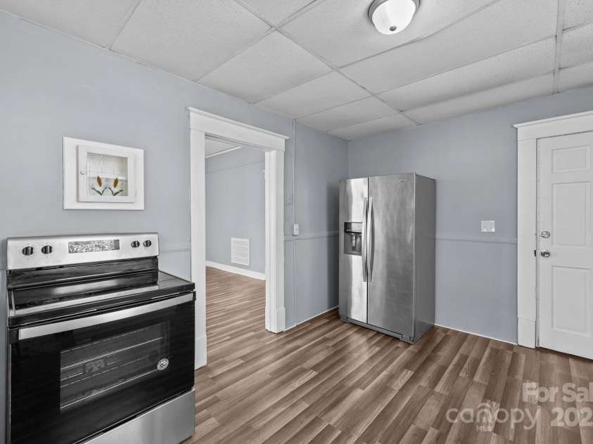 200 Martin Luther King Jr Avenue, Salisbury, NC 28144.  MLS# CAR4280378, YatesRealty ID 19990. 