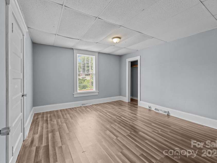200 Martin Luther King Jr Avenue, Salisbury, NC 28144.  MLS# CAR4280378, YatesRealty ID 19990. 