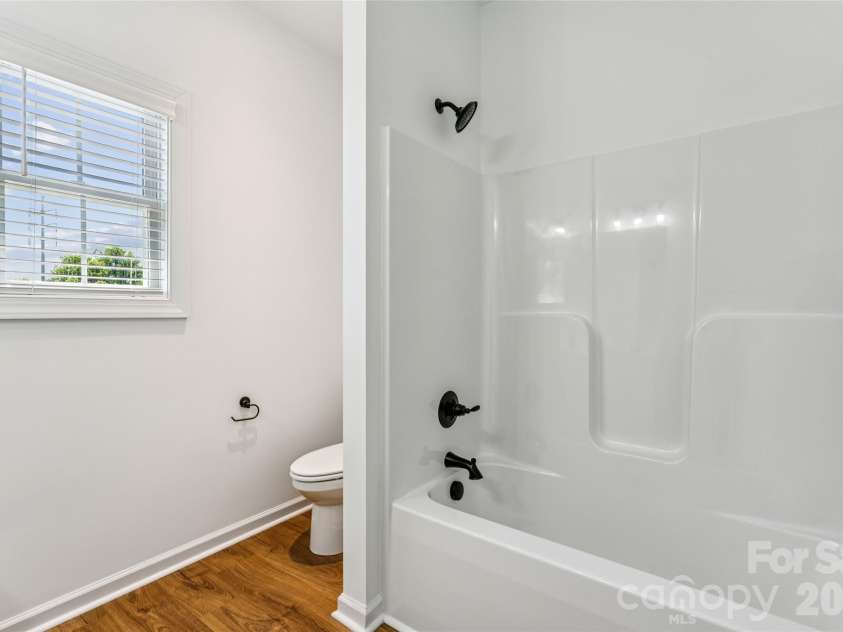 5850 Pittmon Lane, Kannapolis, NC 28081.  MLS# CAR4374429, YatesRealty ID 19990. Bathroom 2