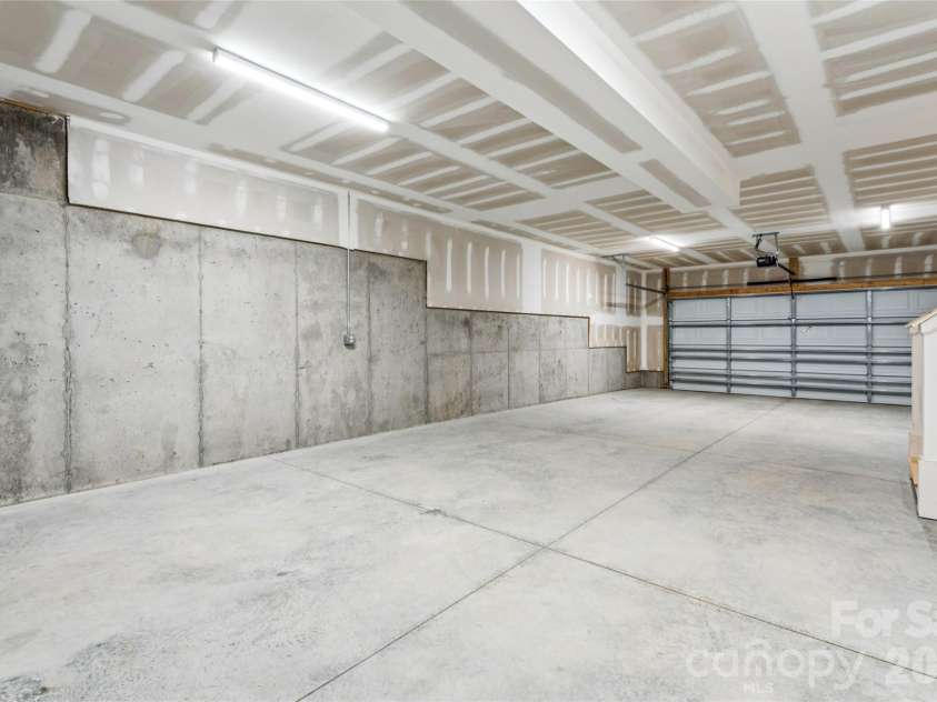 5850 Pittmon Lane, Kannapolis, NC 28081.  MLS# CAR4374429, YatesRealty ID 19990. HUGE garage!! 
