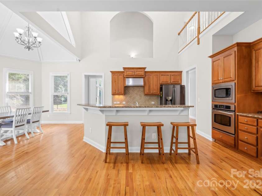 10024 Hazelview Drive, Charlotte, NC 28277.  MLS# CAR4260424, YatesRealty ID 19991. 