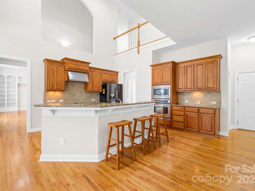 10024 Hazelview Drive, Charlotte, NC 28277.  MLS# CAR4260424, YatesRealty ID 19991. 