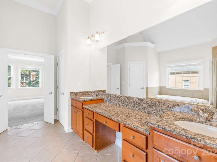 10024 Hazelview Drive, Charlotte, NC 28277.  MLS# CAR4260424, YatesRealty ID 19991. 