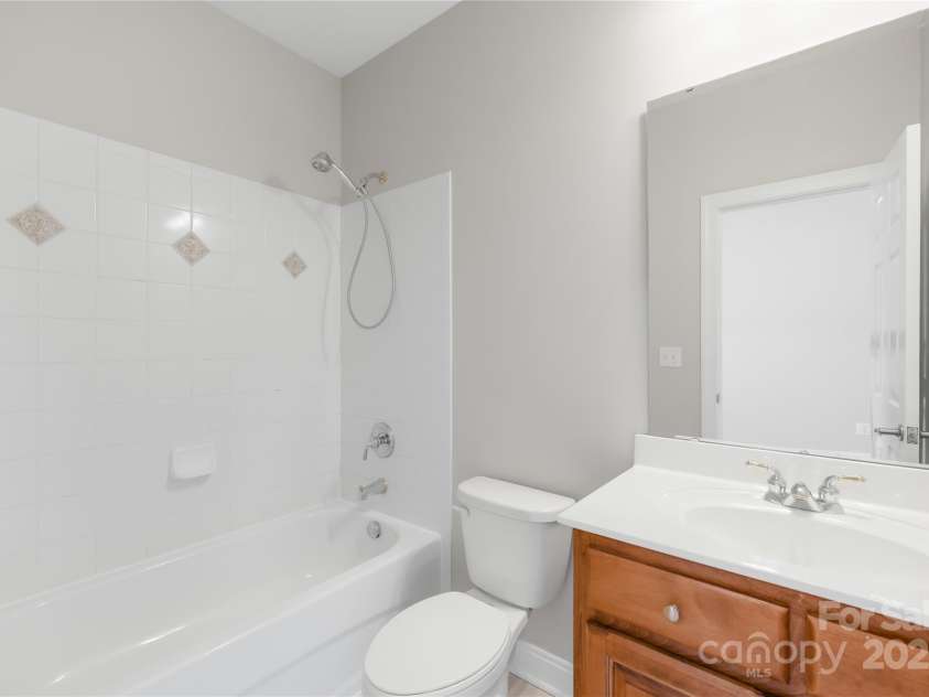 10024 Hazelview Drive, Charlotte, NC 28277.  MLS# CAR4260424, YatesRealty ID 19991. 