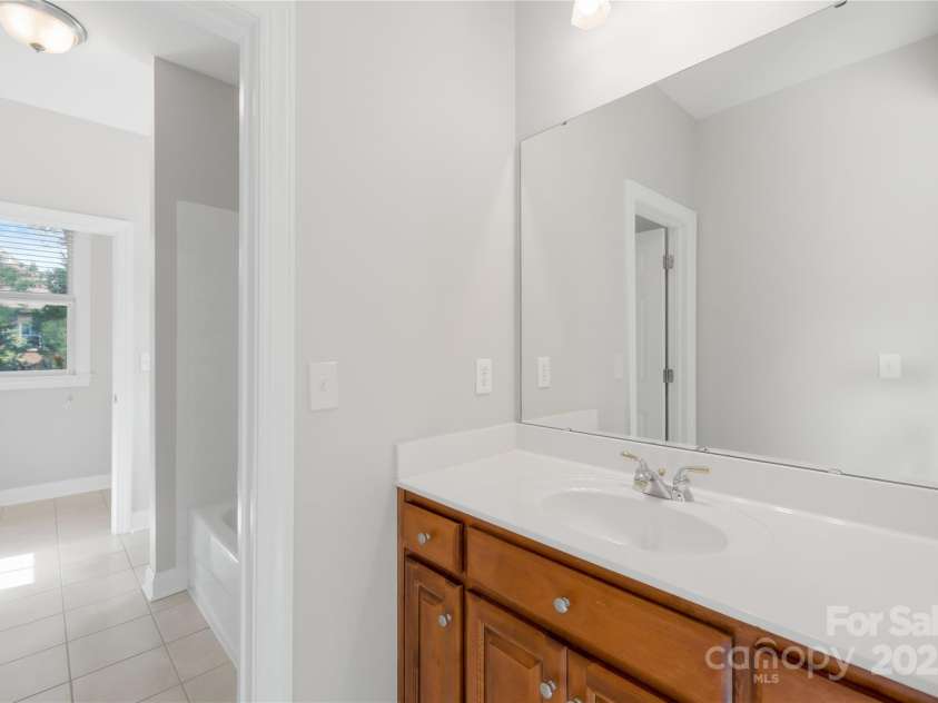 10024 Hazelview Drive, Charlotte, NC 28277.  MLS# CAR4260424, YatesRealty ID 19991. 