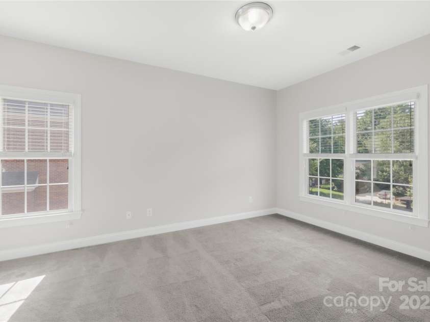 10024 Hazelview Drive, Charlotte, NC 28277.  MLS# CAR4260424, YatesRealty ID 19991. 
