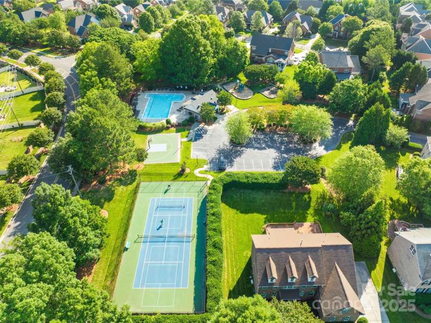 10024 Hazelview Drive, Charlotte, NC 28277.  MLS# CAR4260424, YatesRealty ID 19991. 