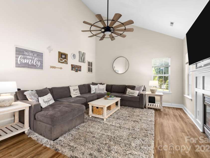 146 Comata Road, Mooresville, NC 28117.  MLS# CAR4255220, YatesRealty ID 19992. Great Room